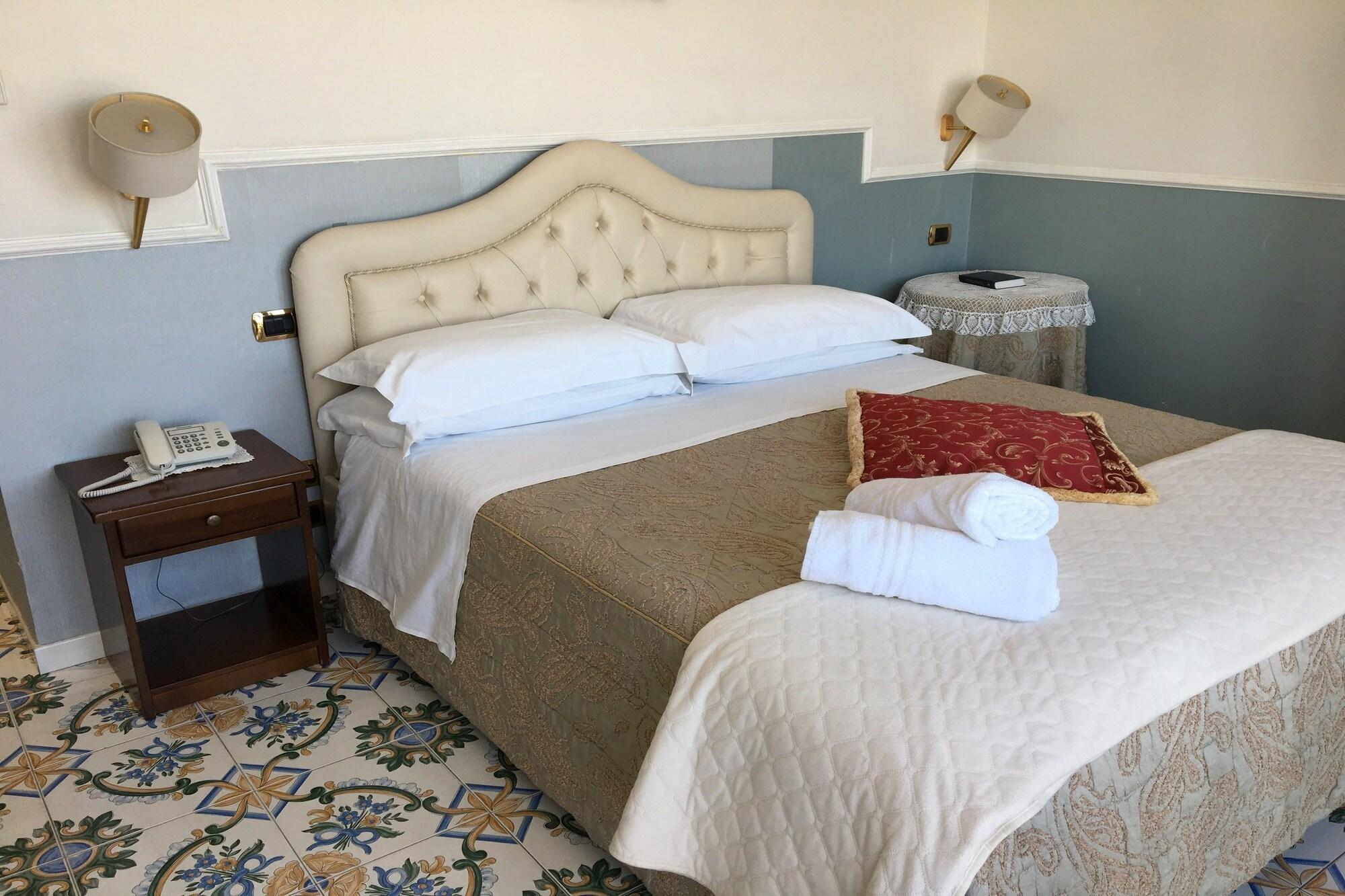 Experience Boutique Hotel - Villa Cimmino Castellammare di Stabia Kültér fotó